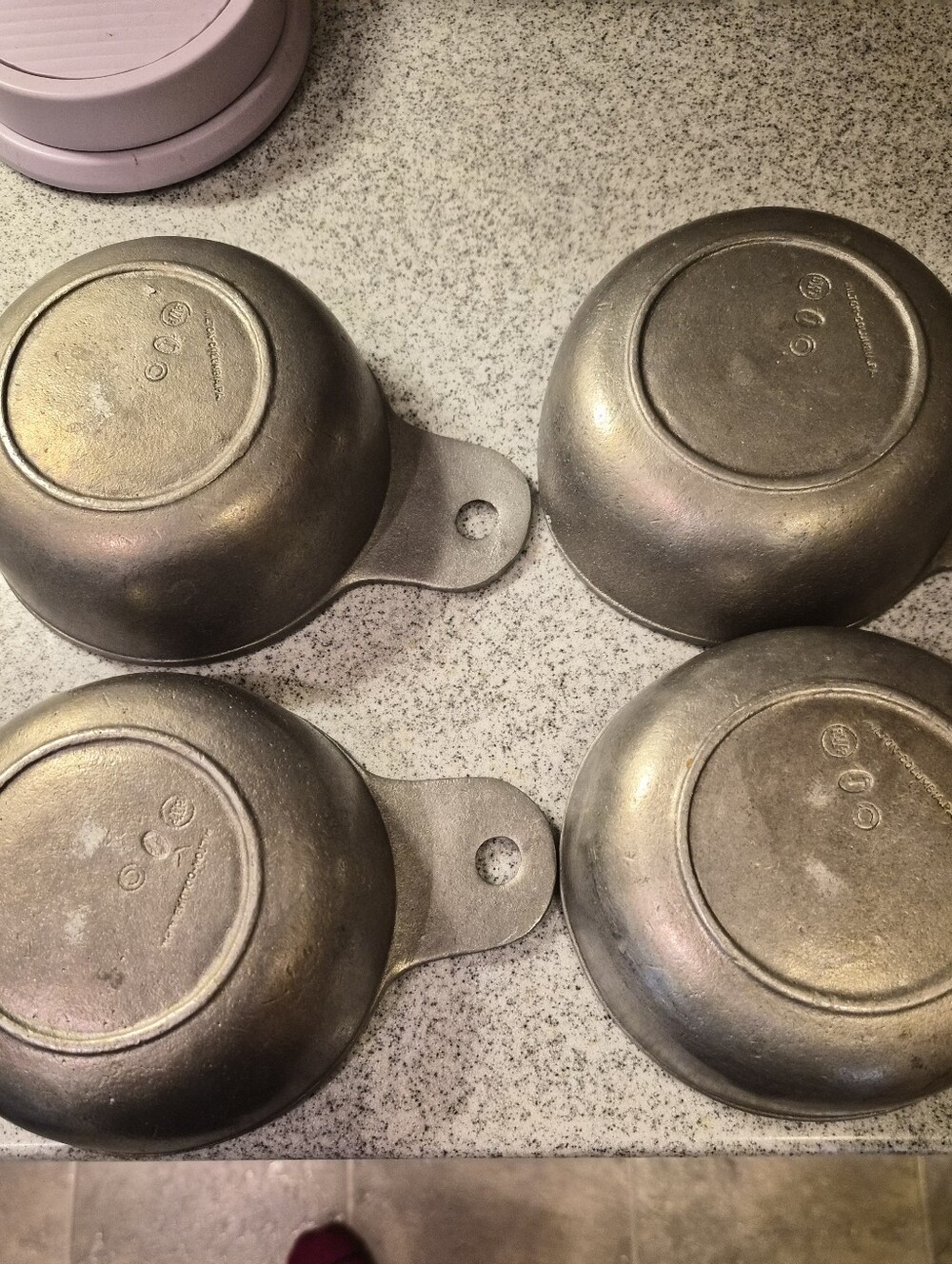 Vintage Wilton Armetale Measuring Cups/ Bowls Set of 4 Pewter